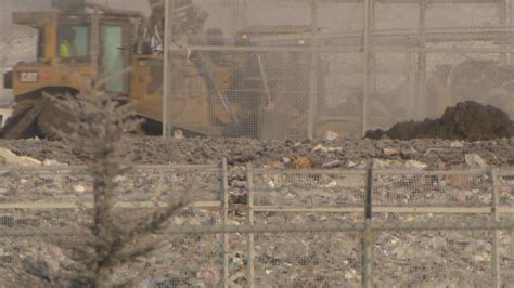 Regina landfill switches to winter hours .